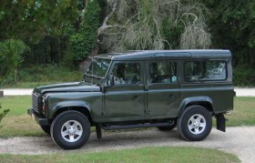 Car Group R - Large 4x4, Land Rover Defender