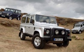 Car Group R - Large 4x4, Land Rover Defender